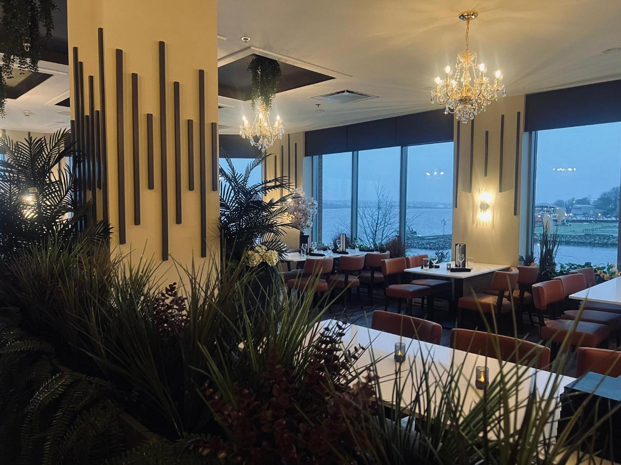 Holiday Inn Sydney - Waterfront By Ihg Bagian luar foto